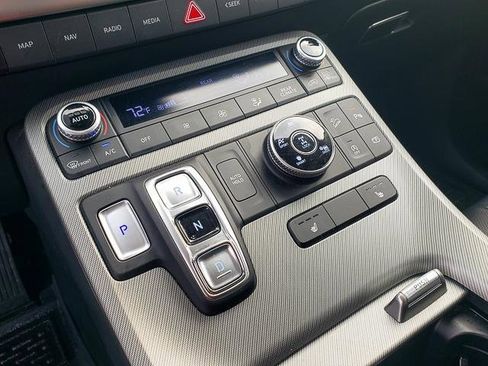 Used 2023 Hyundai Palisade SEL image 13