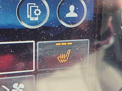 Used 2023 Subaru Outback Limited image 24