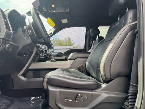 Used 2017 Ford F150 Raptor w/ Equipment Group 802A Luxury AWD/4WD image 23