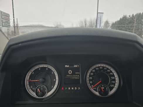 Used 2019 RAM 1500 Classic SLT image 17