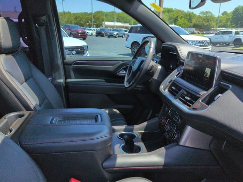 Used 2022 Chevrolet Tahoe RST w/ Sport Performance Package AWD/4WD image 10