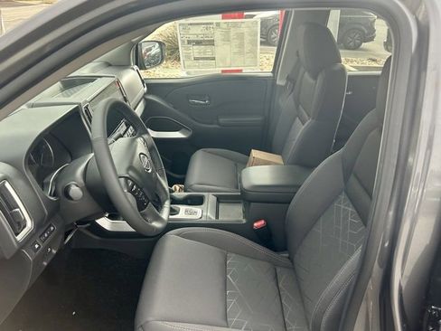 New 2026 Nissan Frontier SV image 7