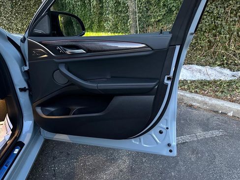 Used 2023 BMW X4 M40i image 20