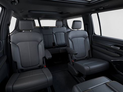 New 2026 Jeep Grand Wagoneer 4WD image 15