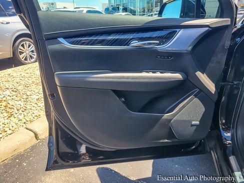 Certified 2024 Cadillac XT6 Premium Luxury w/ LPO, Floor Liner Package AWD/4WD image 20