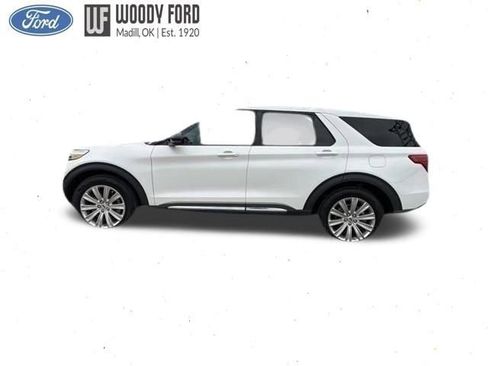 Used 2020 Ford Explorer Limited RWD image 2