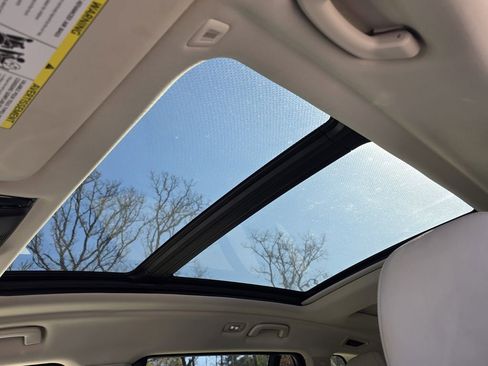 Used 2024 BMW X7 xDrive40i w/ Executive Package image 12