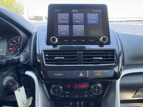 Used 2022 Mitsubishi Eclipse Cross LE AWD/4WD image 12