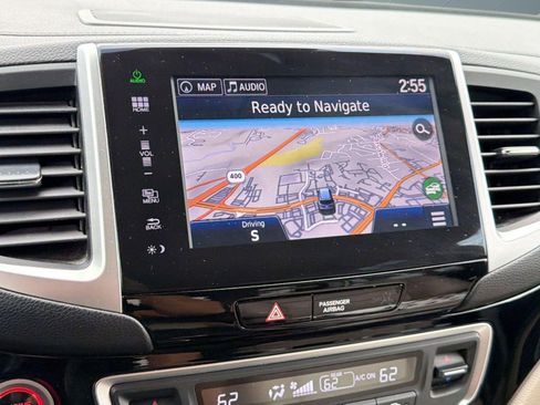 Used 2016 Honda Pilot Touring image 20