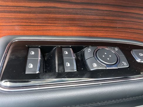 Used 2022 Lincoln Navigator Reserve AWD/4WD image 18