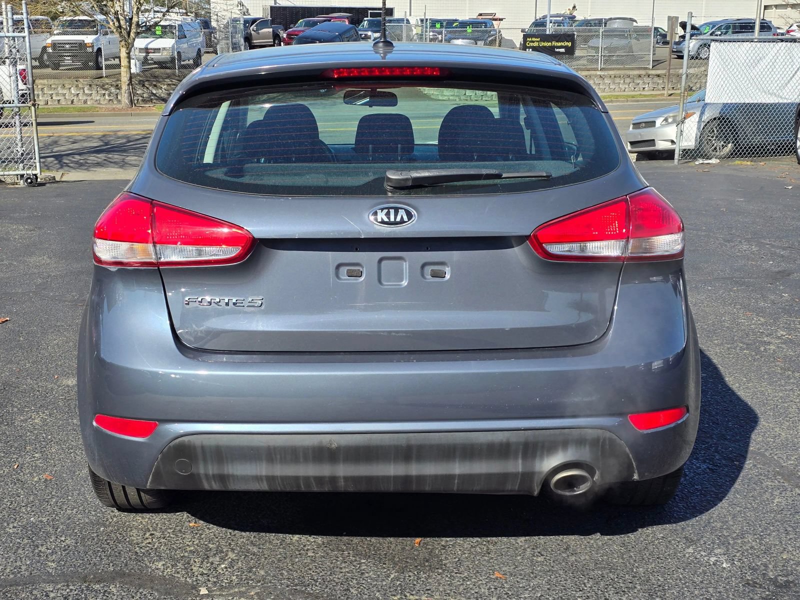 Used 2016 Kia Forte LX FWD image 4