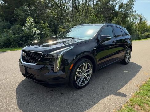 Used 2023 Cadillac XT4 Sport image 27