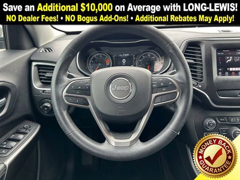 Used 2019 Jeep Cherokee Latitude w/ Popular Appearance Group image 18