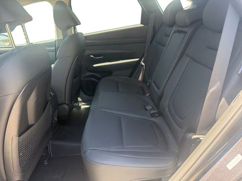 Used 2025 Hyundai Tucson SEL AWD/4WD image 12