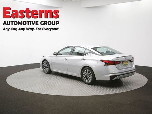 Used 2024 Nissan Altima 2.5 SV image 62