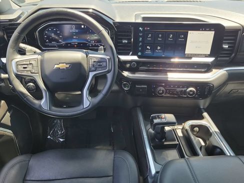 Used 2023 Chevrolet Silverado 1500 LTZ w/ Technology Package AWD/4WD image 11