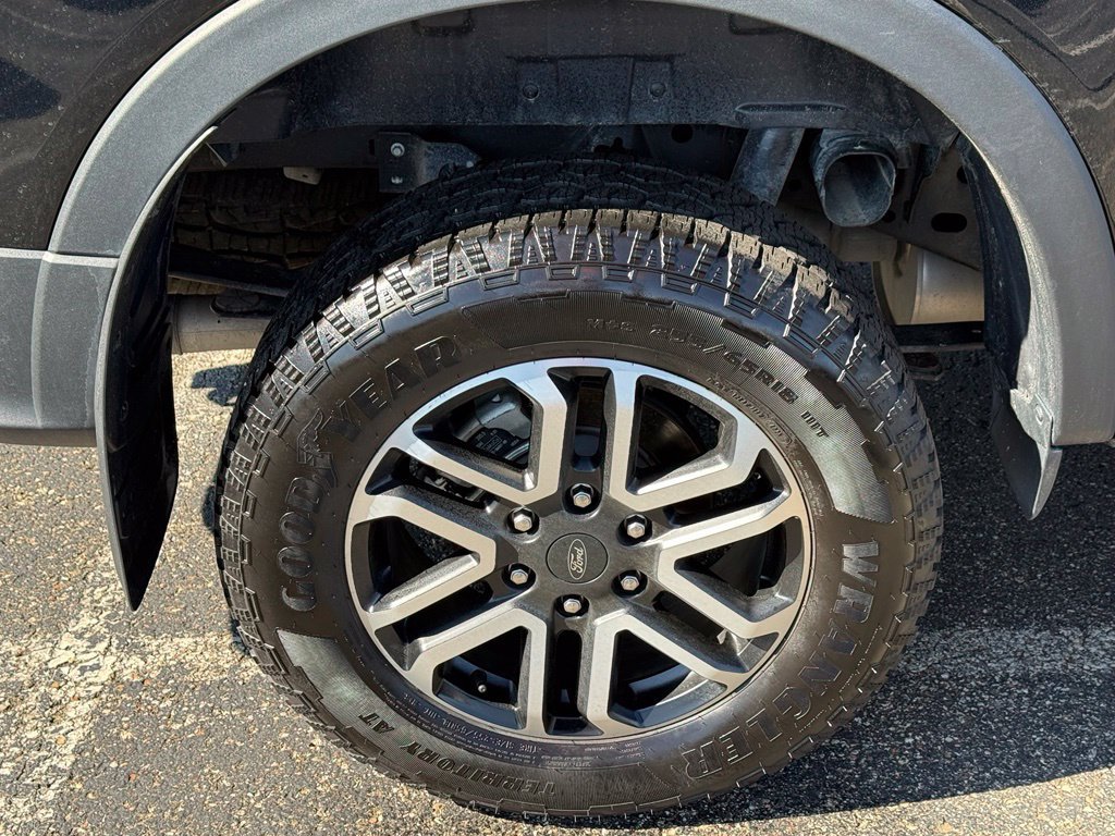 Used 2025 Ford Ranger Lariat w/ FX4 Off-Road Package AWD/4WD image 6