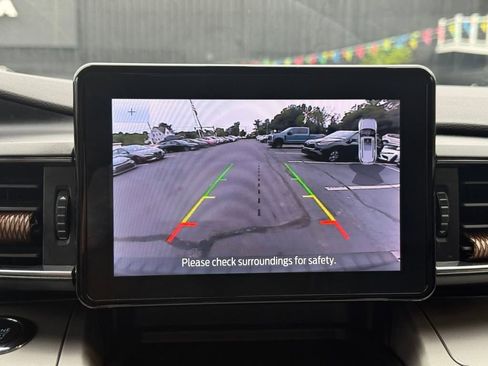 Used 2022 Ford Explorer XLT w/ Equipment Group 202A image 37