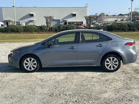 Used 2024 Toyota Corolla LE image 8