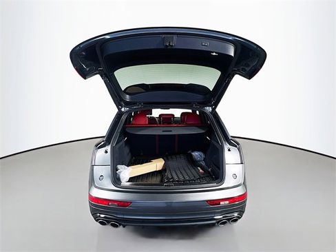 Used 2021 Audi SQ5 Premium Plus image 28