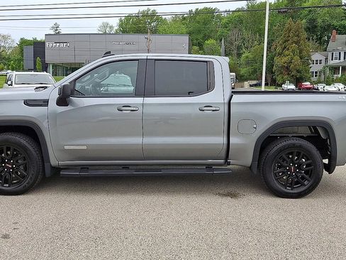 Certified 2023 GMC Sierra 1500 Elevation w/ LPO, Elevation Black Package AWD/4WD image 5