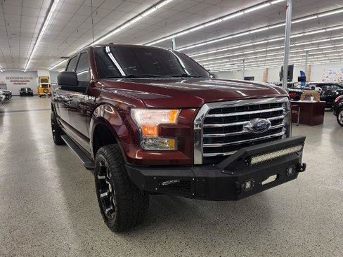 Used 2015 Ford F150 XLT w/ Equipment Group 302A Luxury AWD/4WD image 4