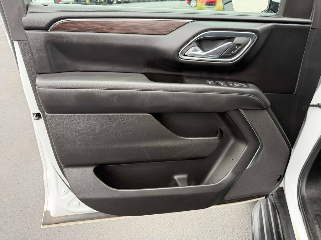 Used 2023 Chevrolet Tahoe 4WD image 25