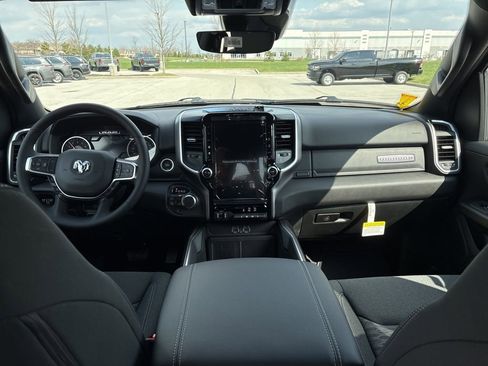 New 2026 RAM 1500 4x4 Crew Cab image 10