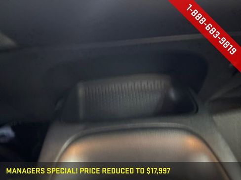 Used 2020 Toyota Corolla LE image 16