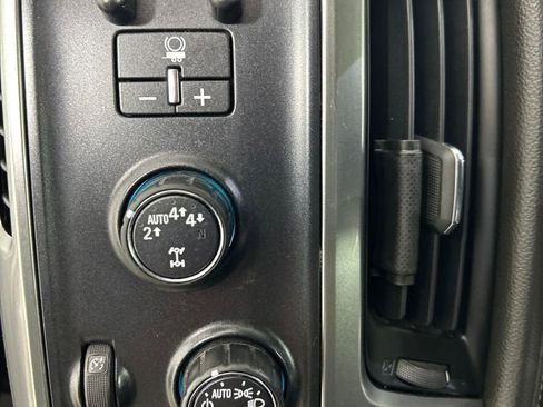 Used 2018 Chevrolet Silverado 1500 LTZ Z71 w/ Redline Edition image 14