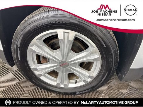 Used 2017 GMC Terrain SLE image 29