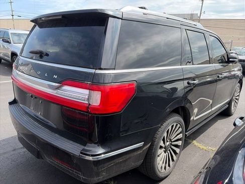 Used 2018 Lincoln Navigator Reserve w/ Technology Package AWD/4WD image 5