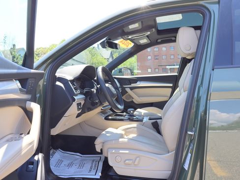 Used 2024 Audi Q5 2.0T Premium Plus w/ Premium Plus Package AWD/4WD image 11