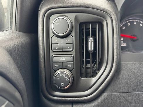 Used 2023 Chevrolet Silverado 1500 Custom Trail Boss AWD/4WD image 15