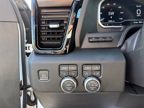 Certified 2024 GMC Sierra 1500 AT4 w/ Technology Package image 23