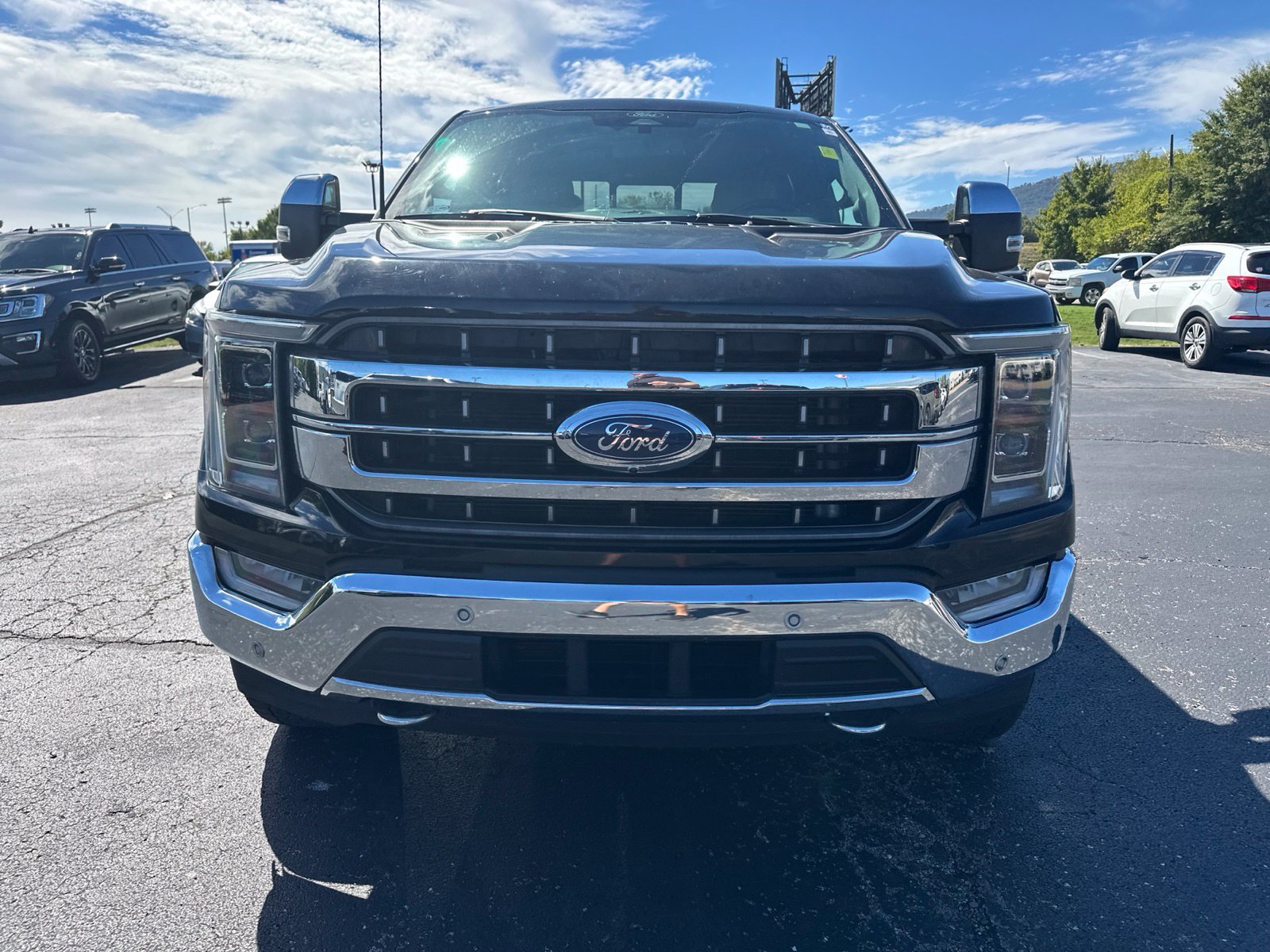 Used 2022 Ford F150 Lariat w/ Equipment Group 502A High AWD/4WD image 2