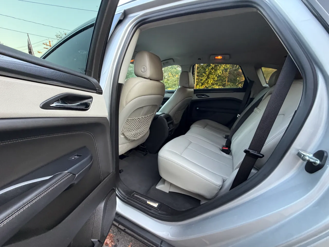 Used 2014 Cadillac SRX FWD image 24