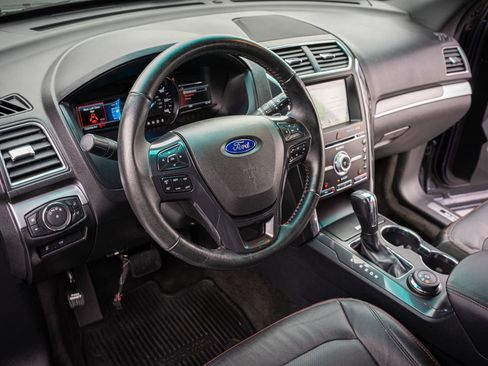 Used 2017 Ford Explorer Sport image 13