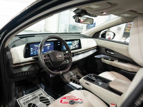 Used 2023 Nissan Ariya FWD image 13