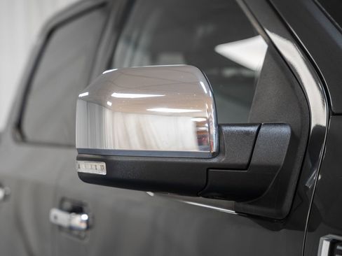 Used 2017 Ford F150 Lariat w/ Equipment Group 502A Luxury image 18