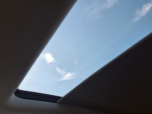 New 2025 Buick Envision Sport Touring image 9