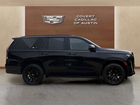 Used 2024 Cadillac Escalade Sport w/ LPO, ONYX Package image 5