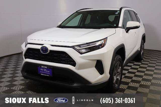 Used 2024 Toyota RAV4 XLE w/ Convenience Package AWD/4WD image 1