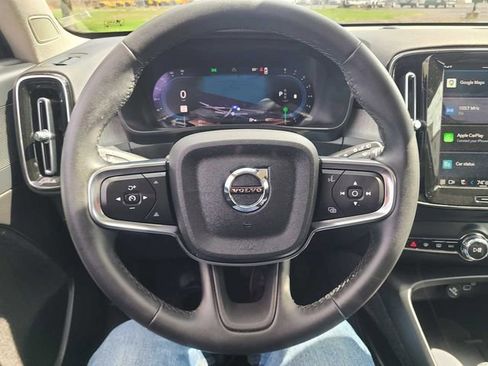 Used 2025 Volvo XC40 B5 Plus w/ Protection Package Premier AWD/4WD image 26