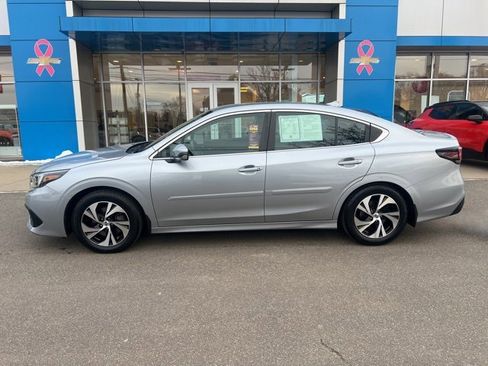 Used 2022 Subaru Legacy Premium image 3