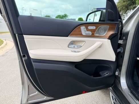 Used 2022 Mercedes-Benz GLE 350 image 9