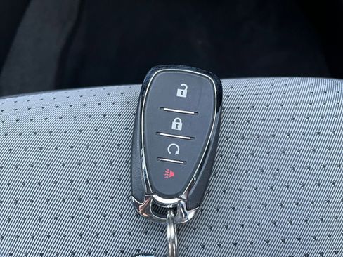 Used 2025 Chevrolet Trax LT image 22