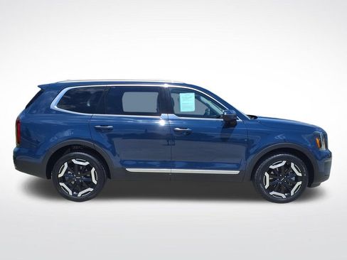 Used 2025 Kia Telluride S FWD image 10