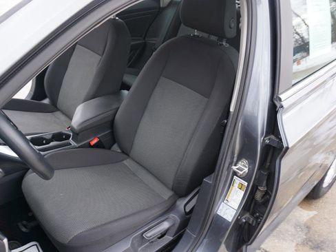 Used 2019 Volkswagen Jetta R-Line image 20