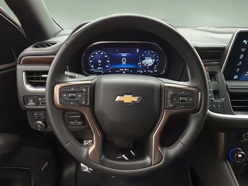 Used 2024 Chevrolet Tahoe High Country AWD/4WD image 11